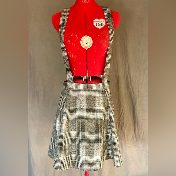 Forever 21 Dresses & Skirts - Forever 21 Black and White Plaid A-Line Skirt